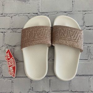 🆕 VANs slide sandals